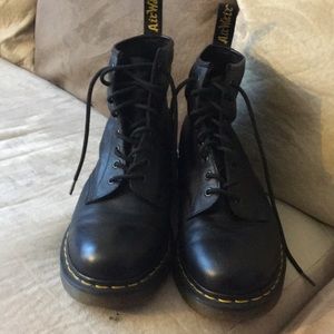 Dr. Martens Air Wait Men’s 9